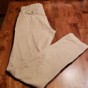GAP Chinos